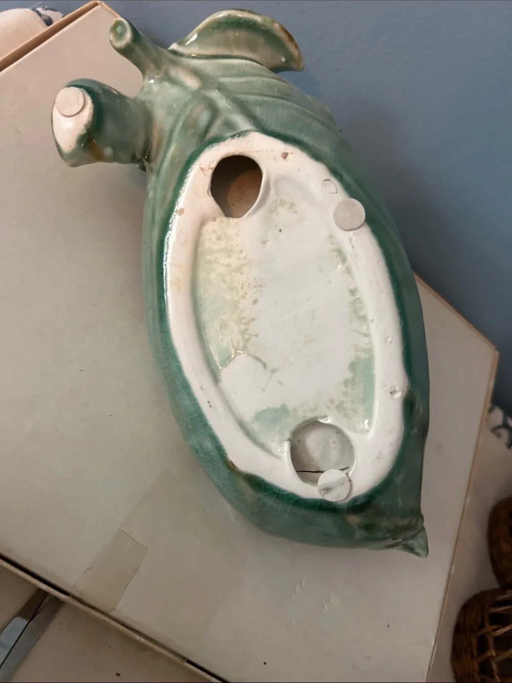 Vintage Unmarked Ceramic Leaf Dish with Bird Accent - Sage Green EUC